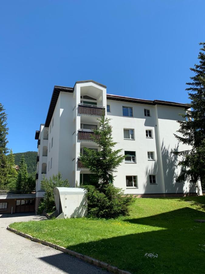 Gian - Close To The Kongresshaus, The Ice Hockey Stadium, Cross-country Skiing, The Eau-la-la Indoor Pool And Wellness, Large Supermarket, 2 Bus Stops, With An Indoor Garage And Fully Equipped Appartamento *