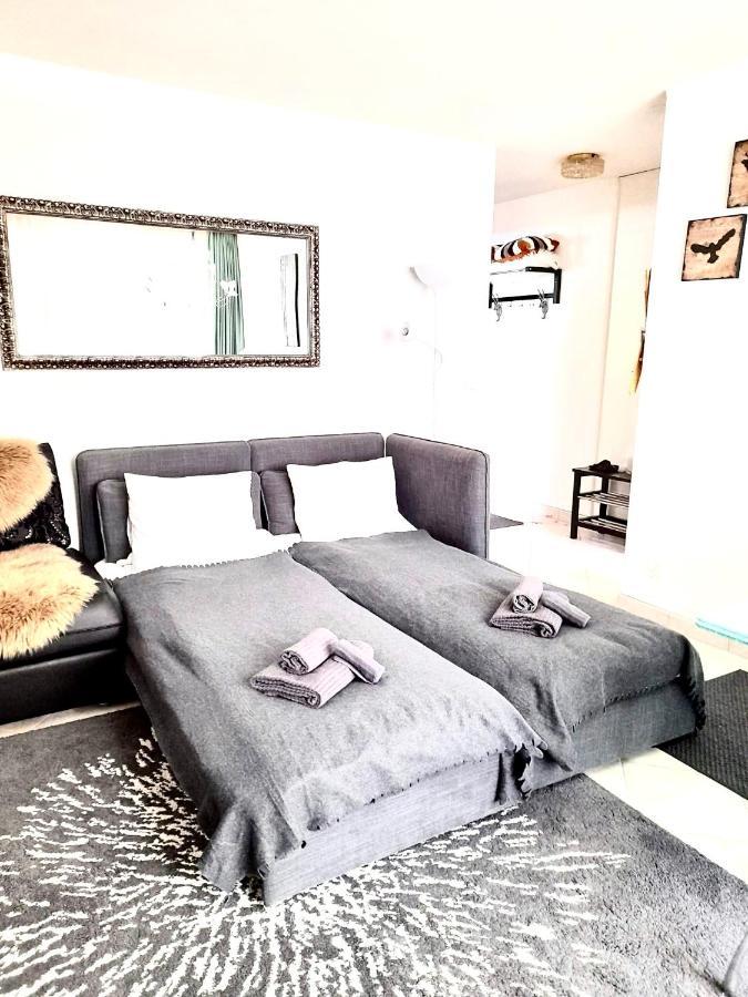Zentral Bei Kongresshaus, Langlaufloipe, Hallenbad, Garage, Wifi, Voll Ausgestattet - Gian Apartment