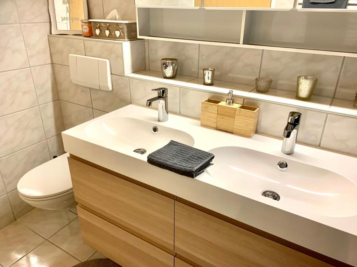Zentral Bei Kongresshaus, Langlaufloipe, Hallenbad, Garage, Wifi, Voll Ausgestattet - Gian Apartment